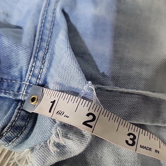 Hollister Short-Short, High Rise Denim Lightwash Jean Shorts, Size 9 - Picture 8 of 8